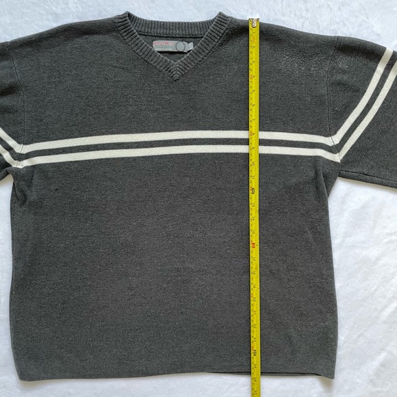 BasicRed Vintage Grey V-Neck Sweater with White Stripes - Picture 4 of 8